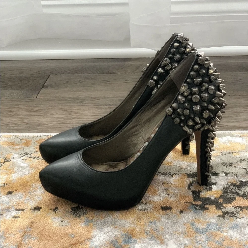 SAM EDELMAN BLACK LEATHER STUDDED HEELS - Picture 1 of 4